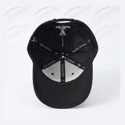 LV Noire Motif Lettres