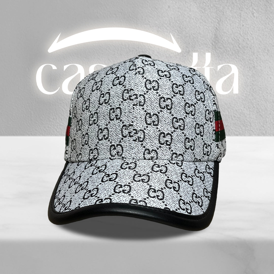 2 CASQUETTES GG